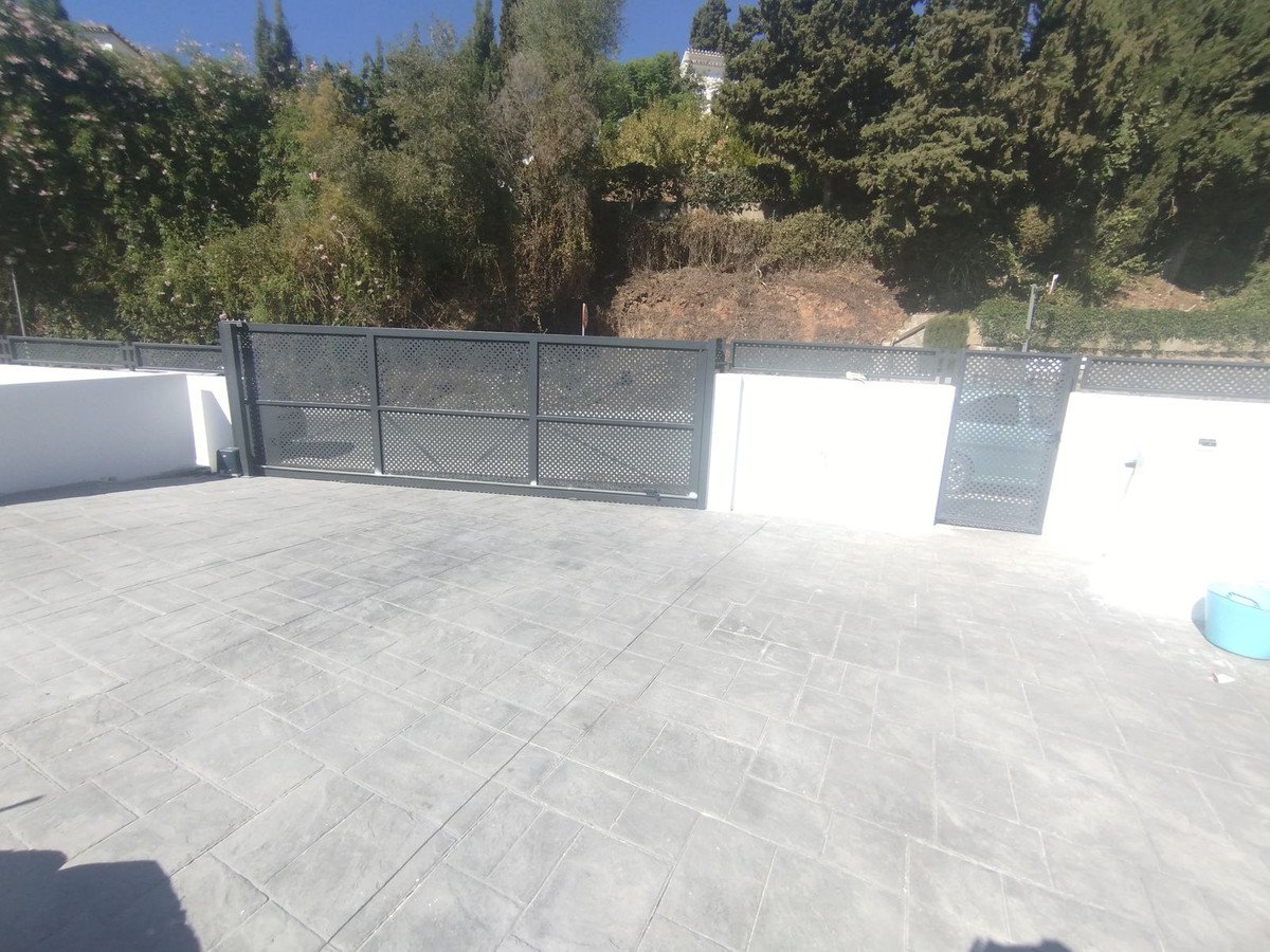 4 Bed Detached Villa in Campo Mijas