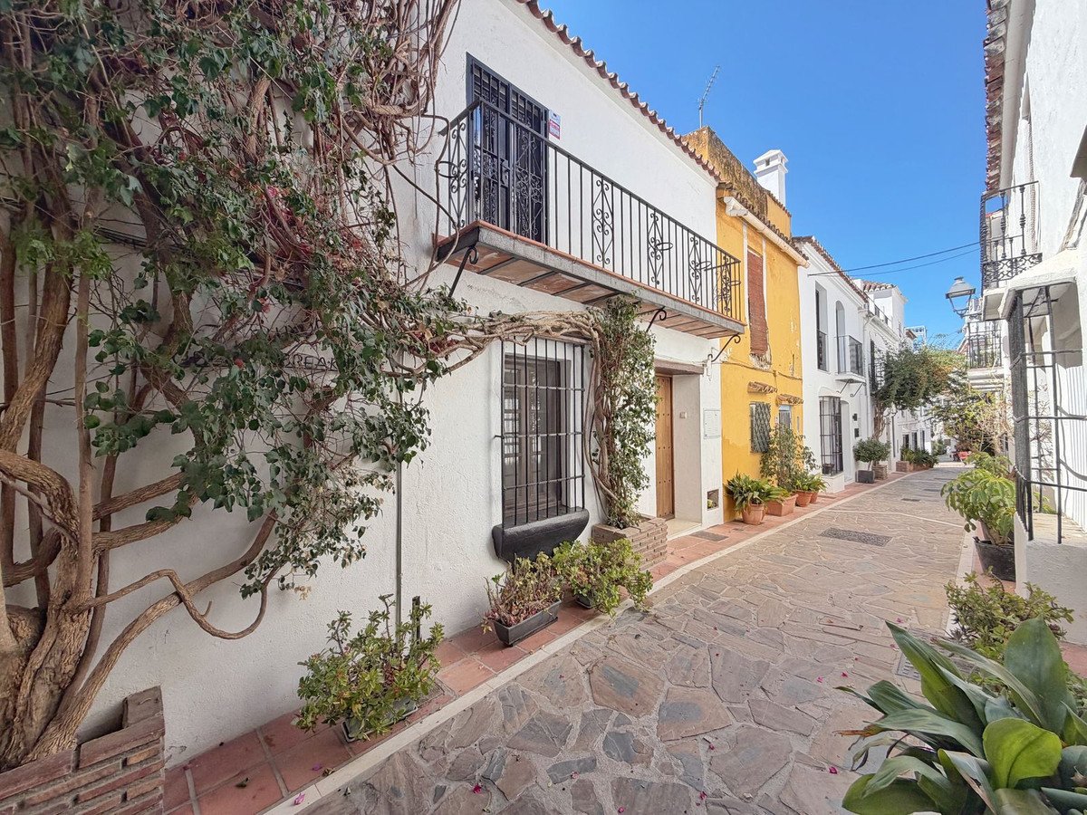 3 Bed Townhouse in Marbella
