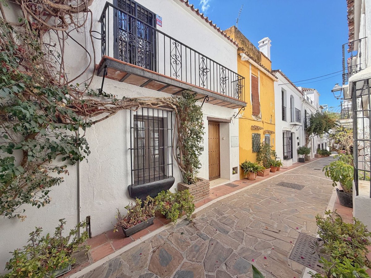 3 Bed Townhouse in Marbella