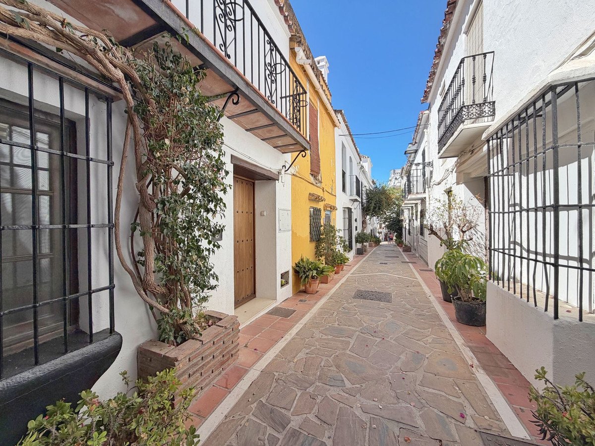 3 Bed Townhouse in Marbella