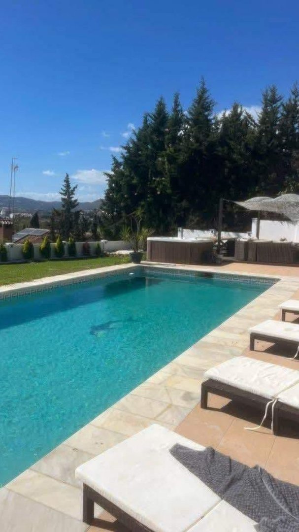 6 Bed Detached Villa in Mijas