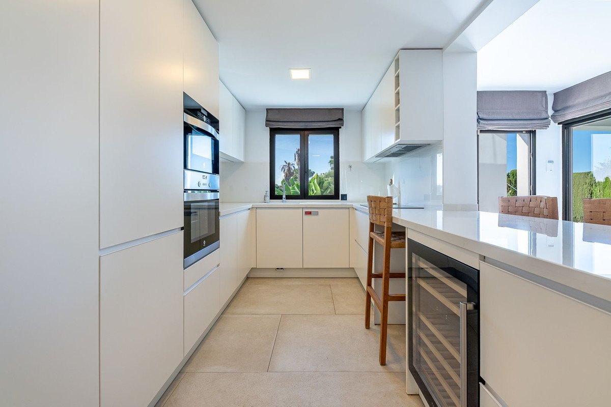4 Bed Detached Villa in Calahonda
