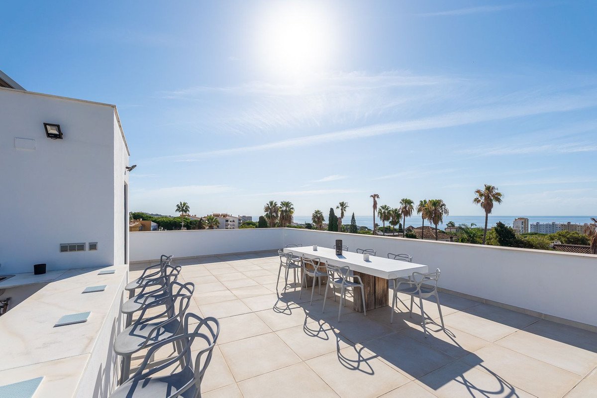 4 Bed Detached Villa in Calahonda