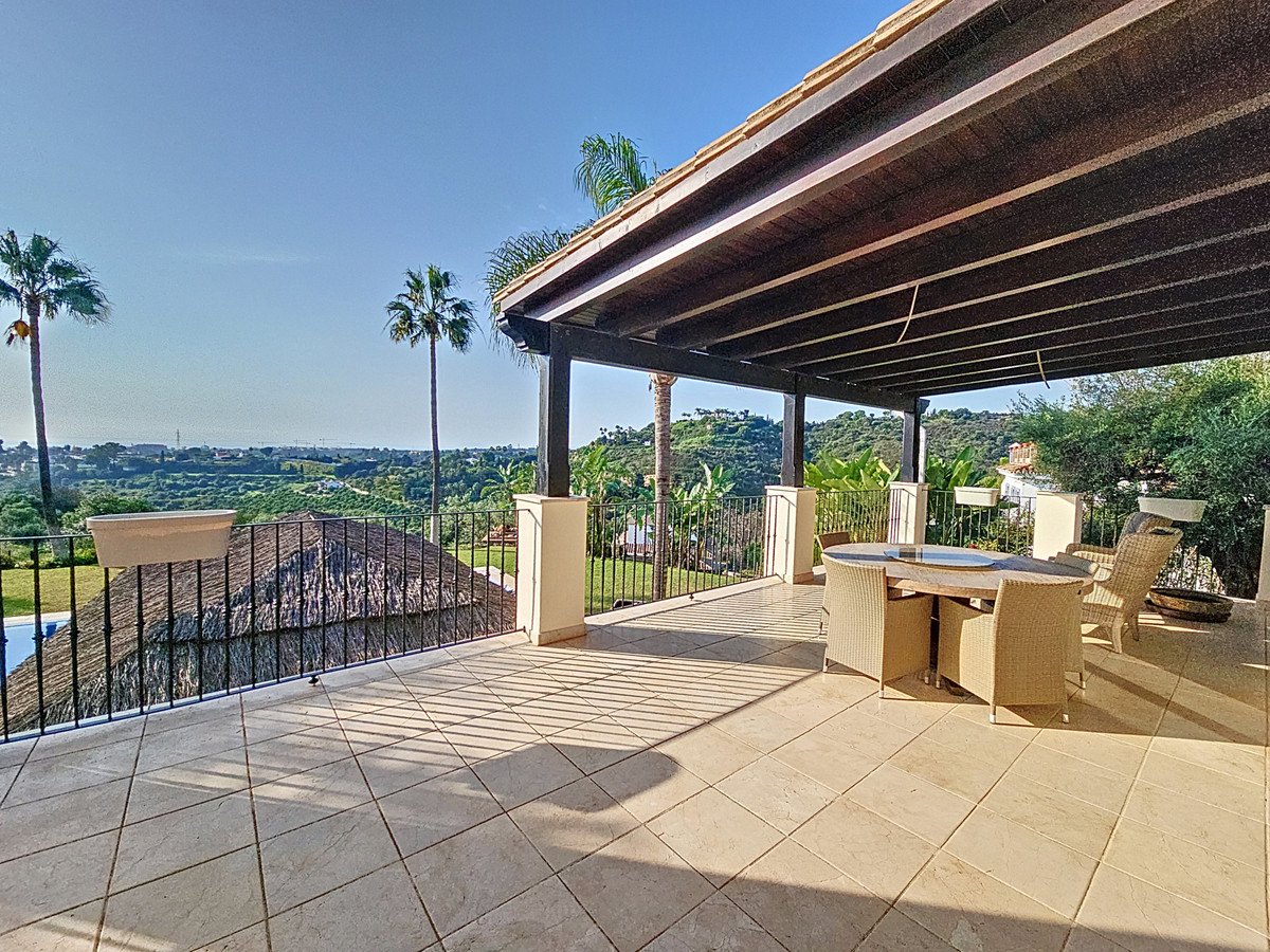 4 Bed Detached Villa in Estepona