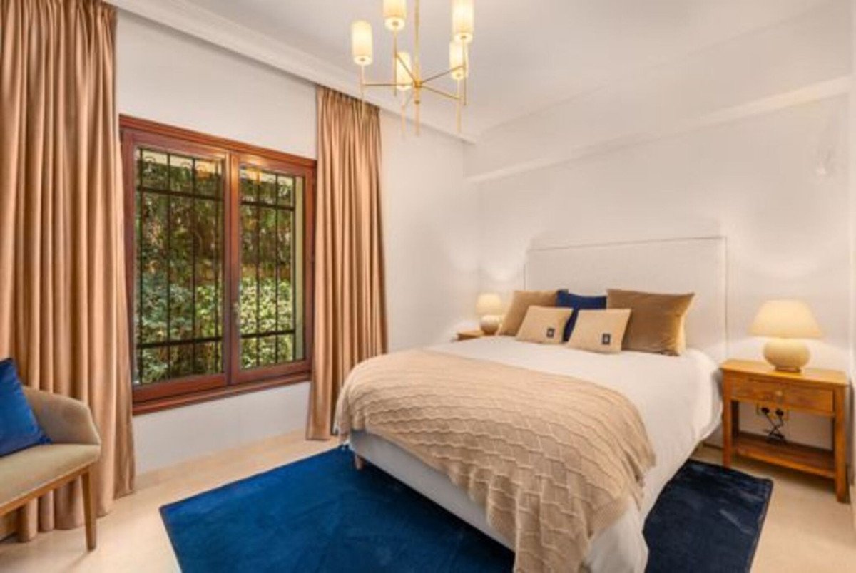 6 Bed Detached Villa in Sierra Blanca