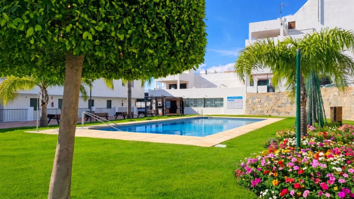 1 Bed Penthouse Duplex in Estepona