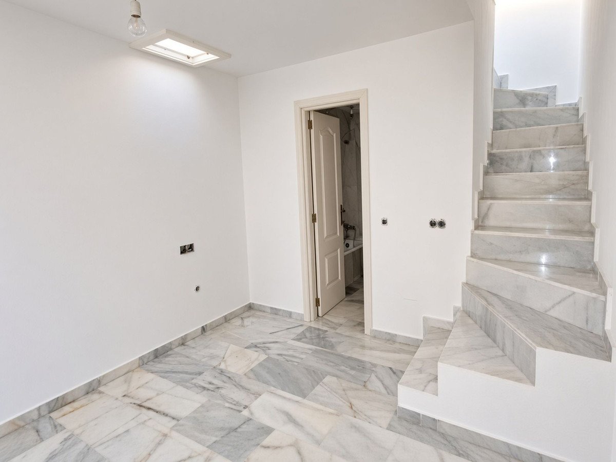 1 Bed Penthouse Duplex in Estepona