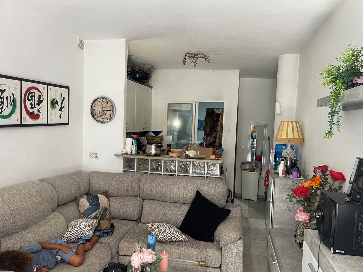 4 Bed Commercial in Marbella
