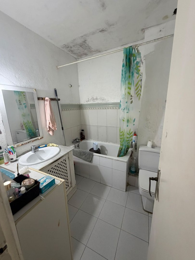 4 Bed Commercial in Marbella