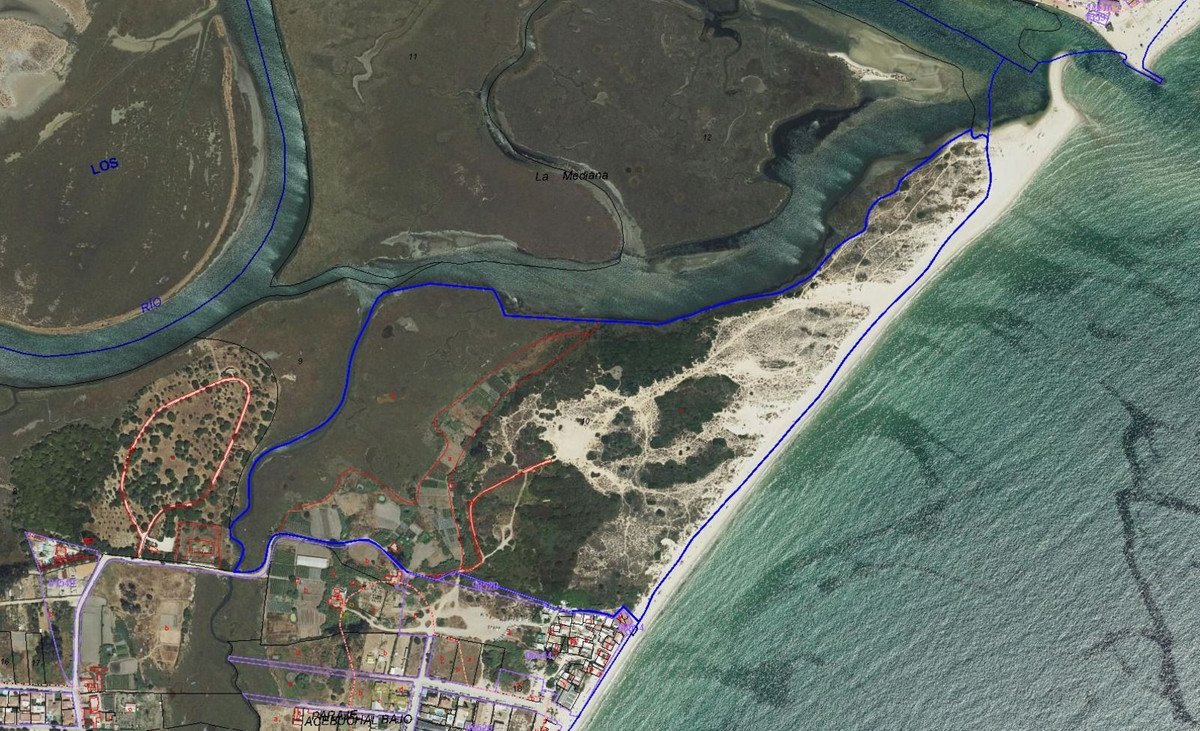 Land in Algeciras