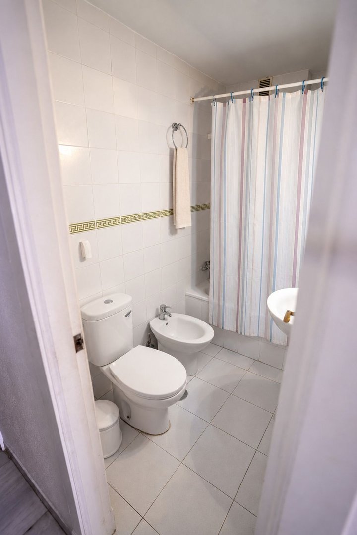 3 Bed Middle Floor Apartment in Nueva Andalucía