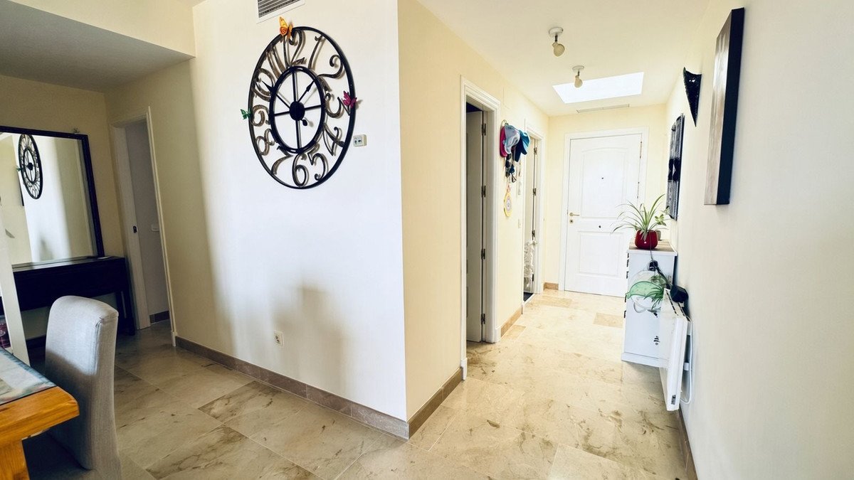 2 Bed Penthouse in La Duquesa