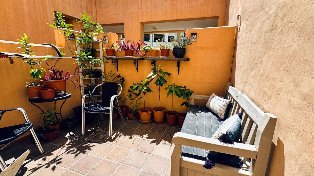 2 Bed Penthouse in La Duquesa