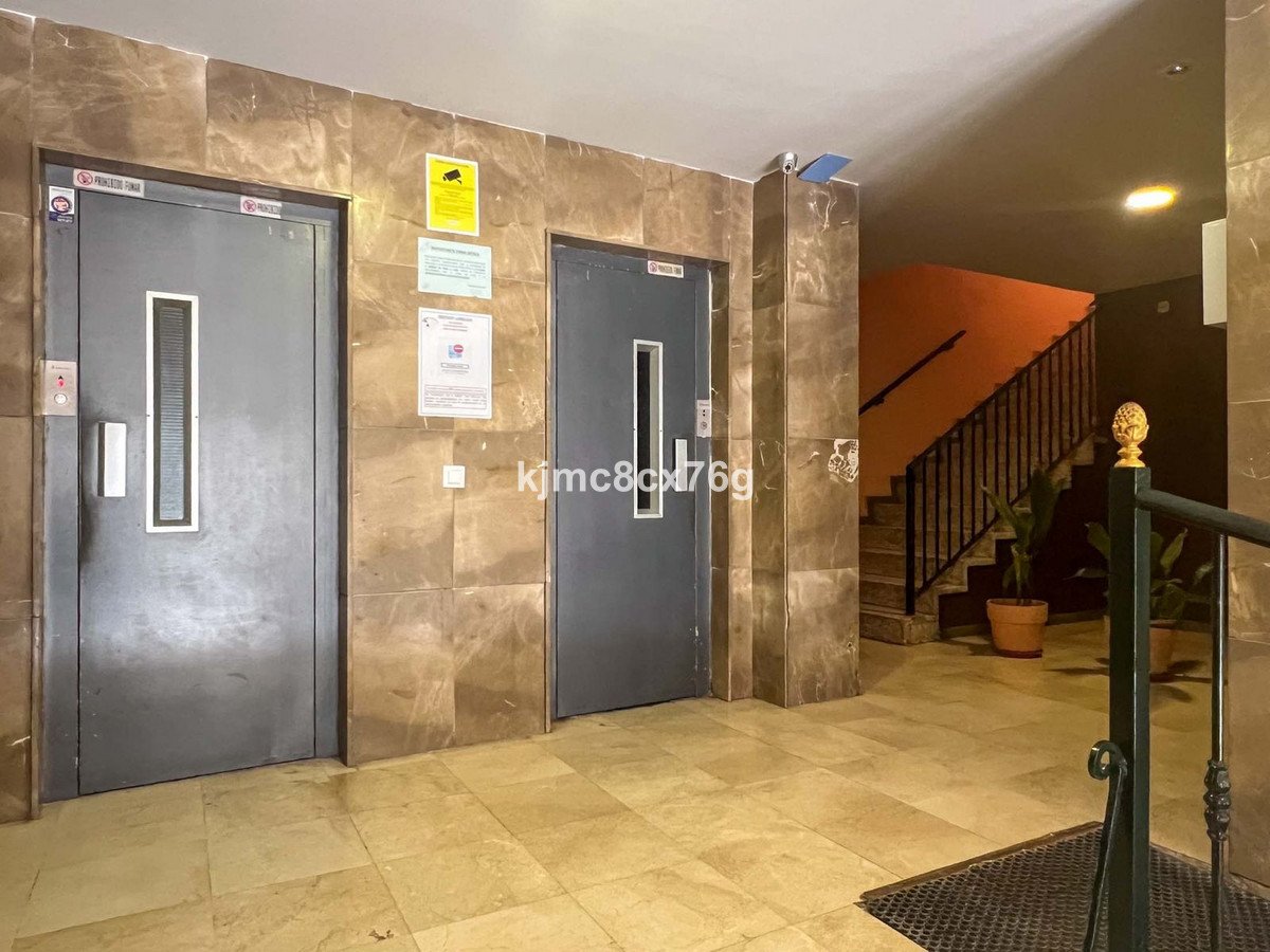 2 Bed Middle Floor Apartment in Torremolinos