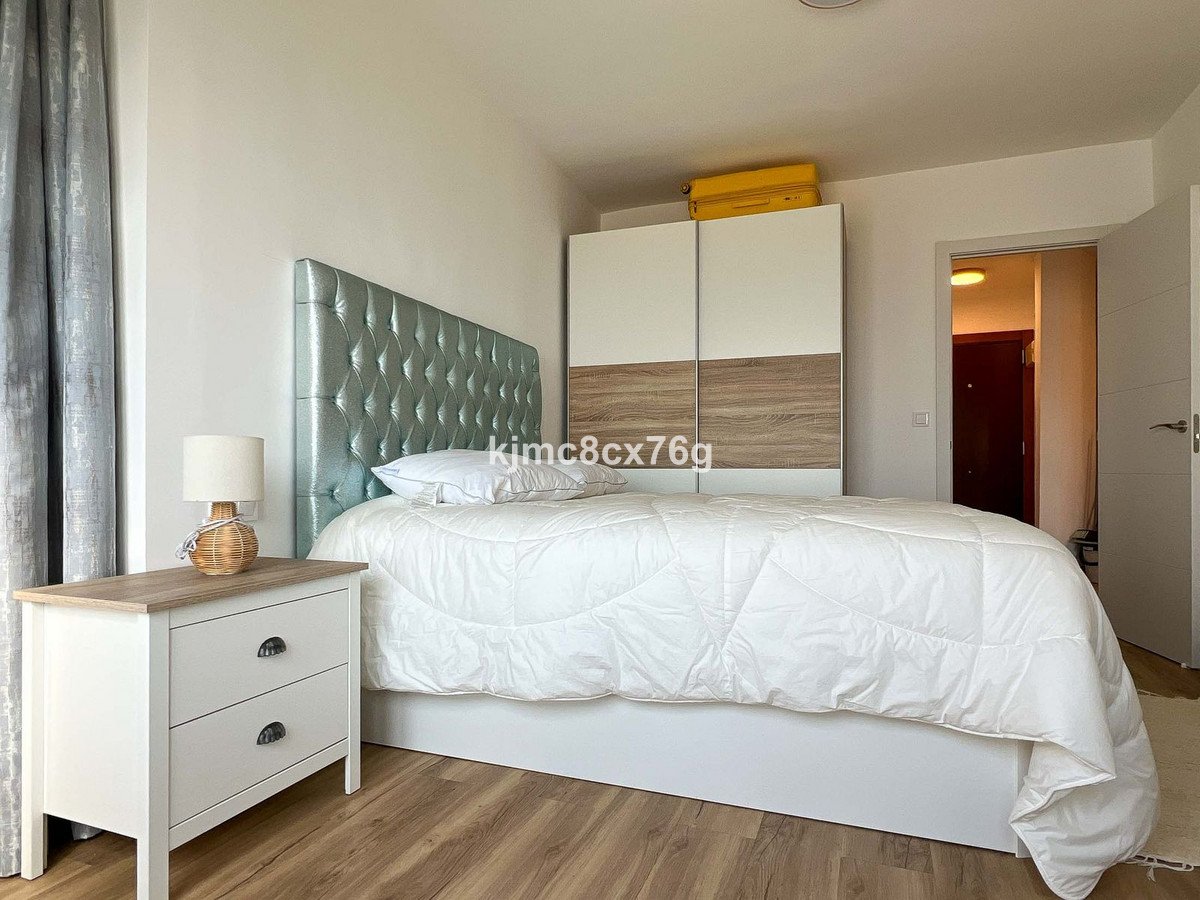 2 Bed Middle Floor Apartment in Torremolinos