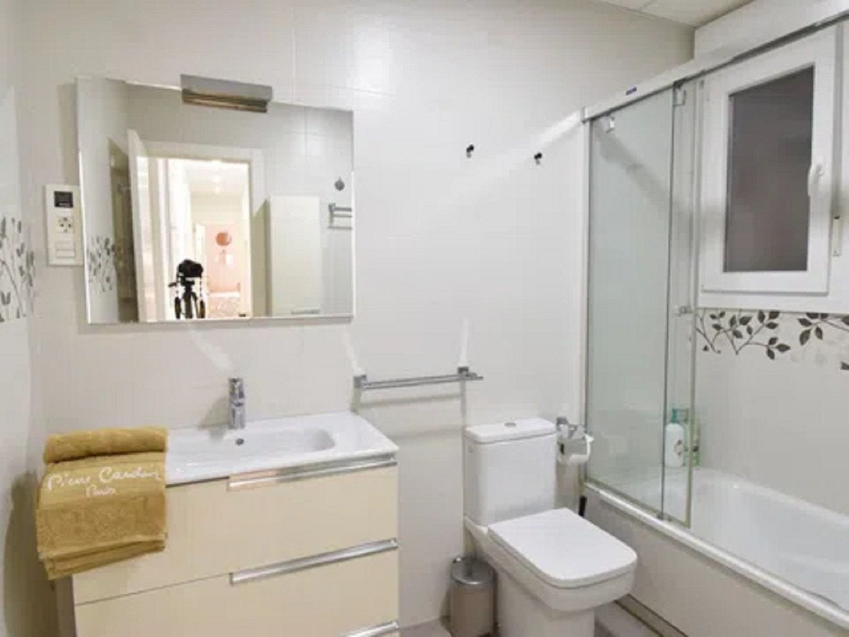 3 Bed Middle Floor Apartment in Málaga Centro