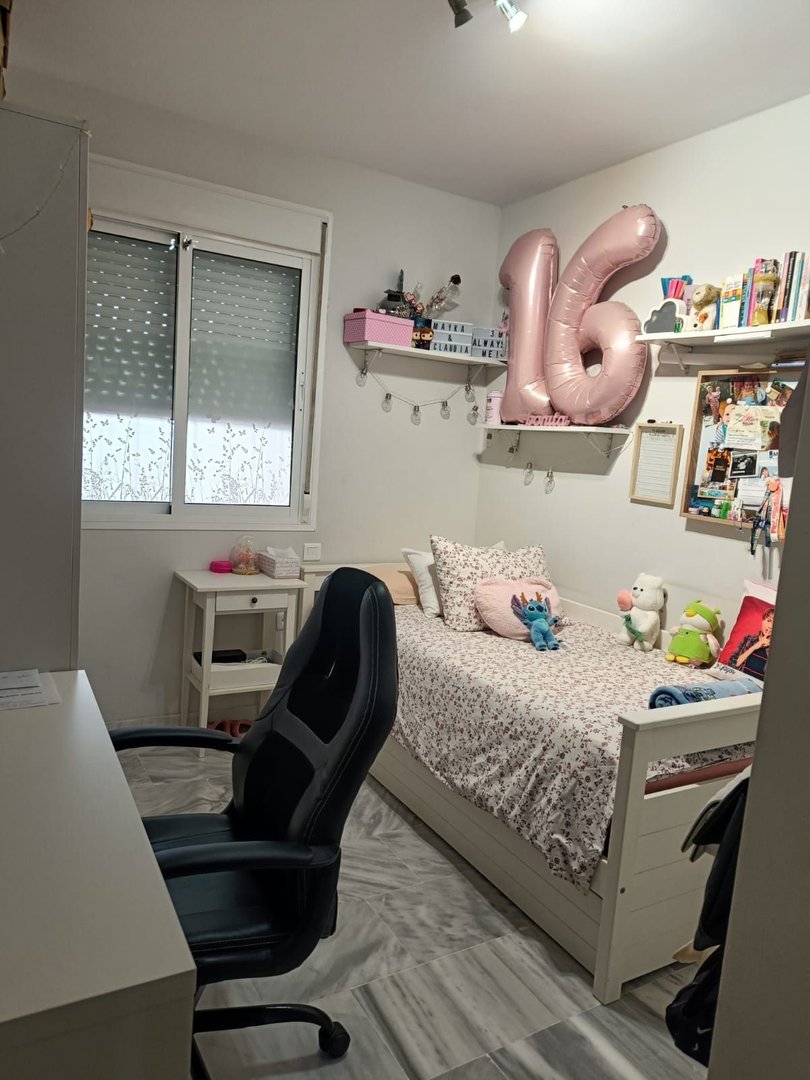 3 Bed Middle Floor Apartment in Miraflores
