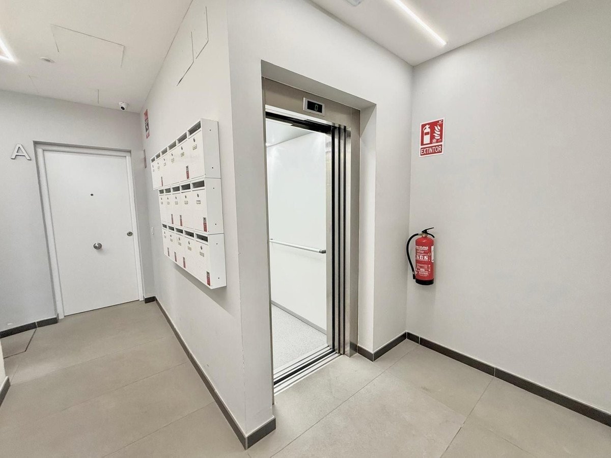 2 Bed Middle Floor Apartment in Los Boliches