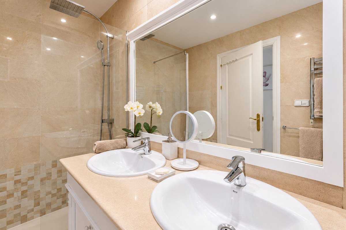 2 Bed Ground Floor Apartment in Los Arqueros
