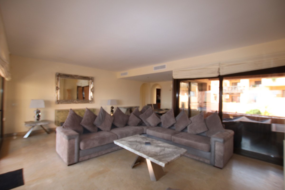 3 Bed Penthouse in La Duquesa