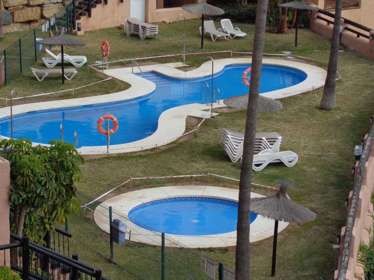 3 Bed Penthouse in La Duquesa