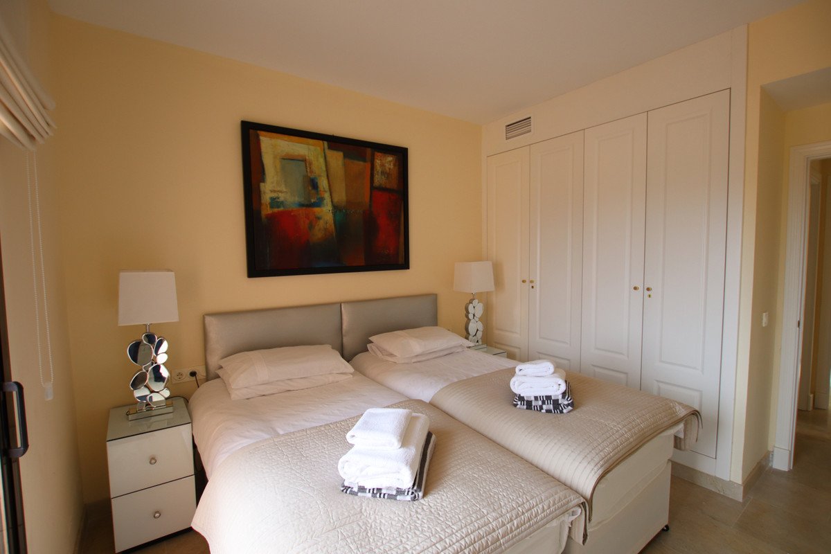 3 Bed Penthouse in La Duquesa