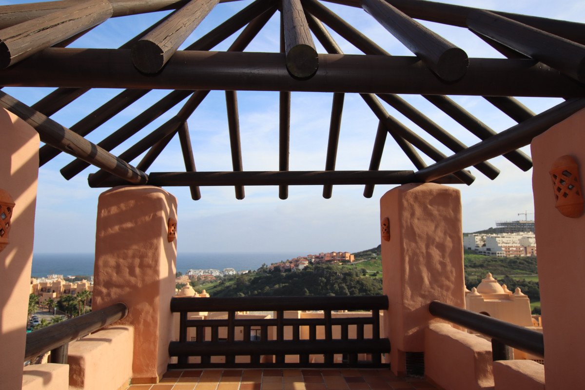 3 Bed Penthouse in La Duquesa