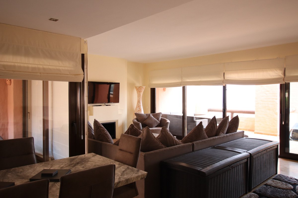 3 Bed Penthouse in La Duquesa
