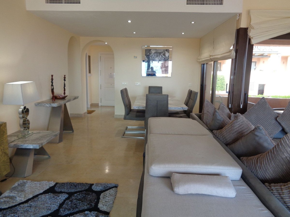 3 Bed Penthouse in La Duquesa