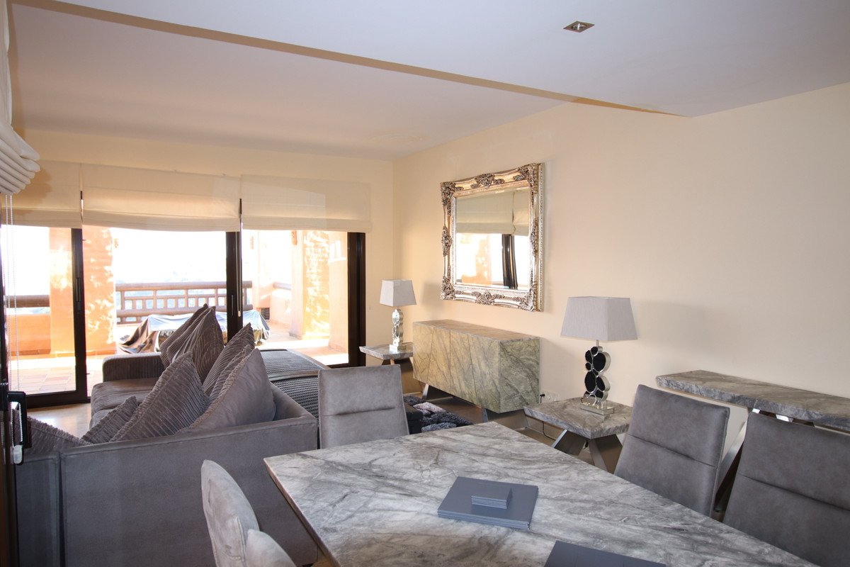 3 Bed Penthouse in La Duquesa