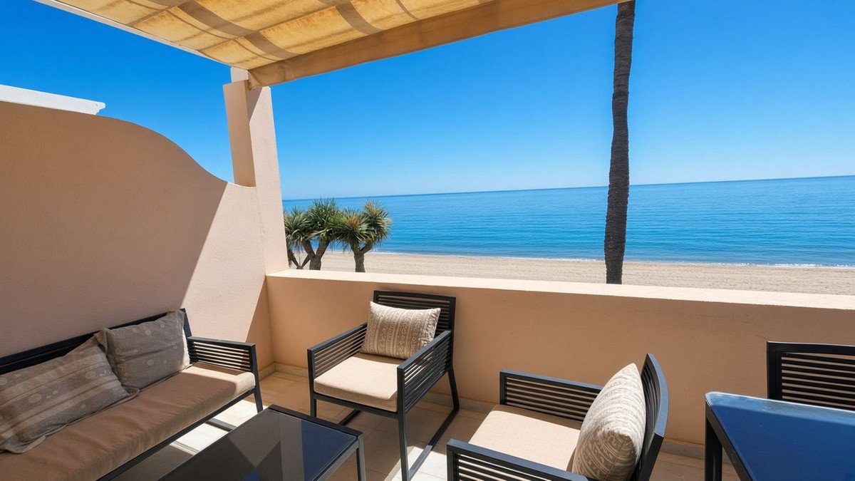 2 Bed Middle Floor Apartment in Estepona