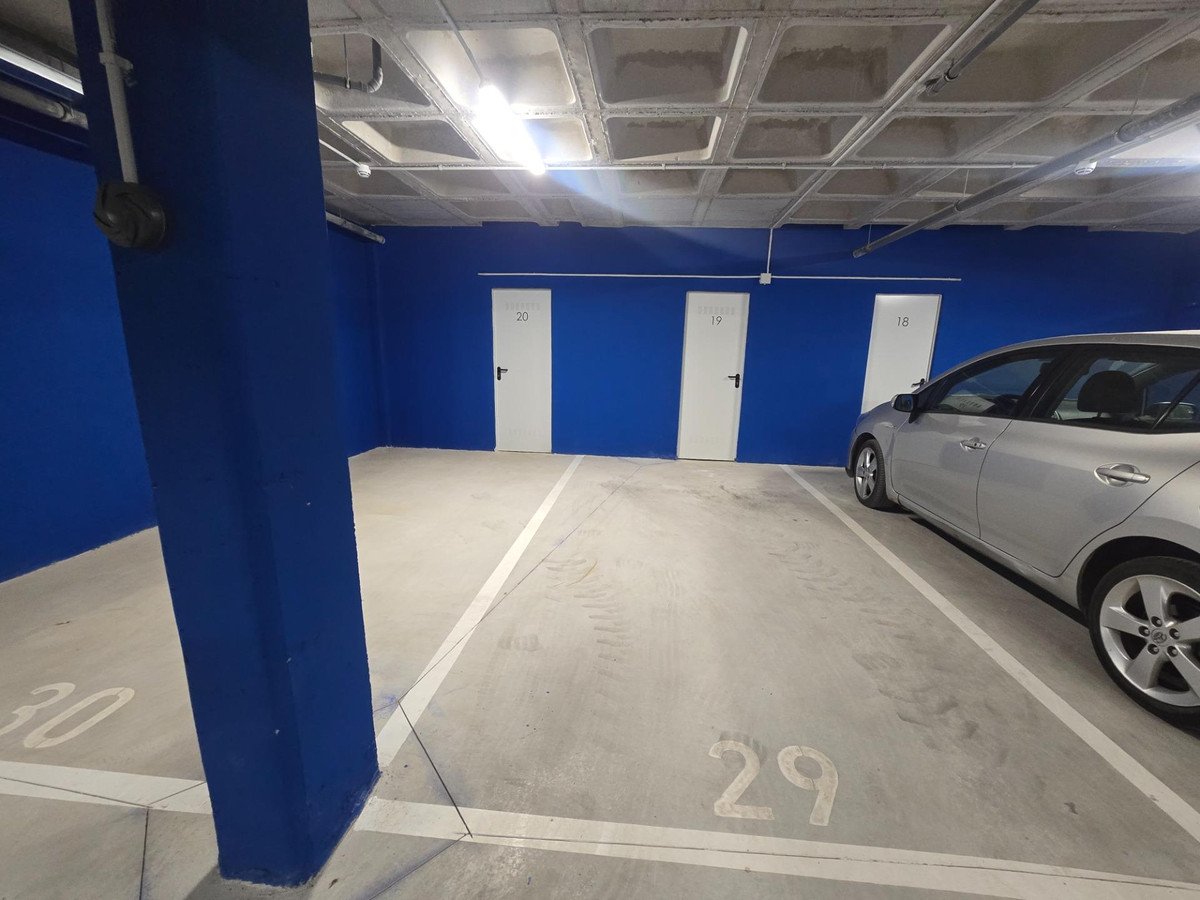 2 Bed Middle Floor Apartment in Fuengirola