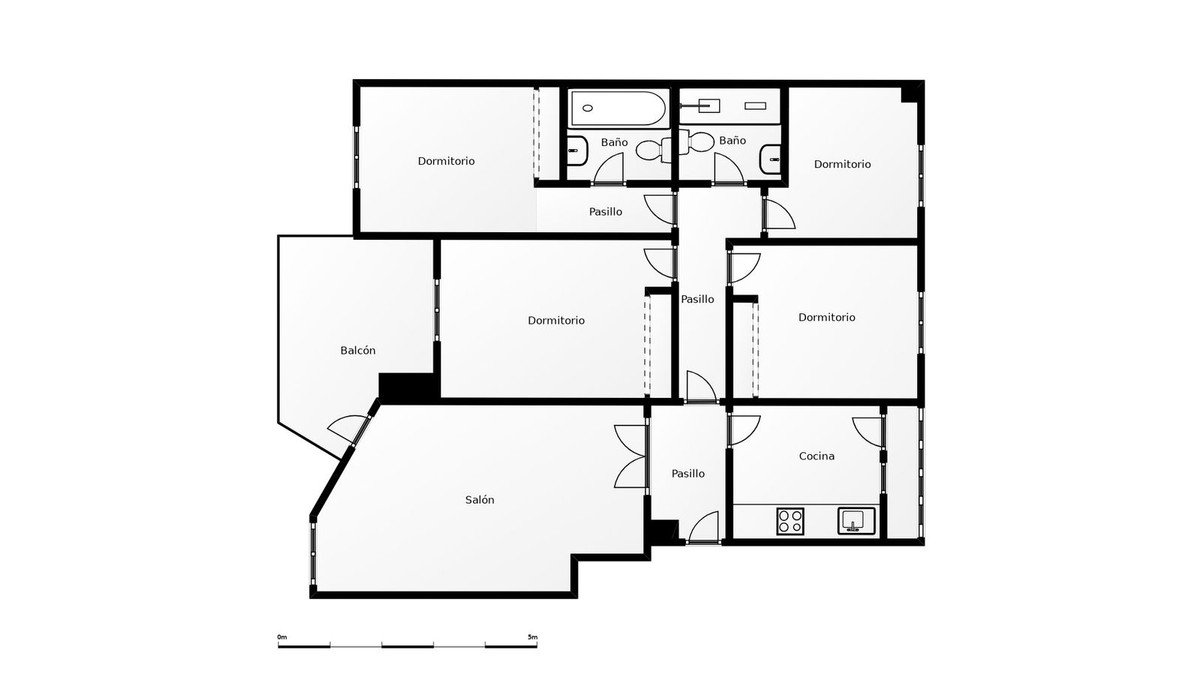 4 Bed Middle Floor Apartment in Estepona