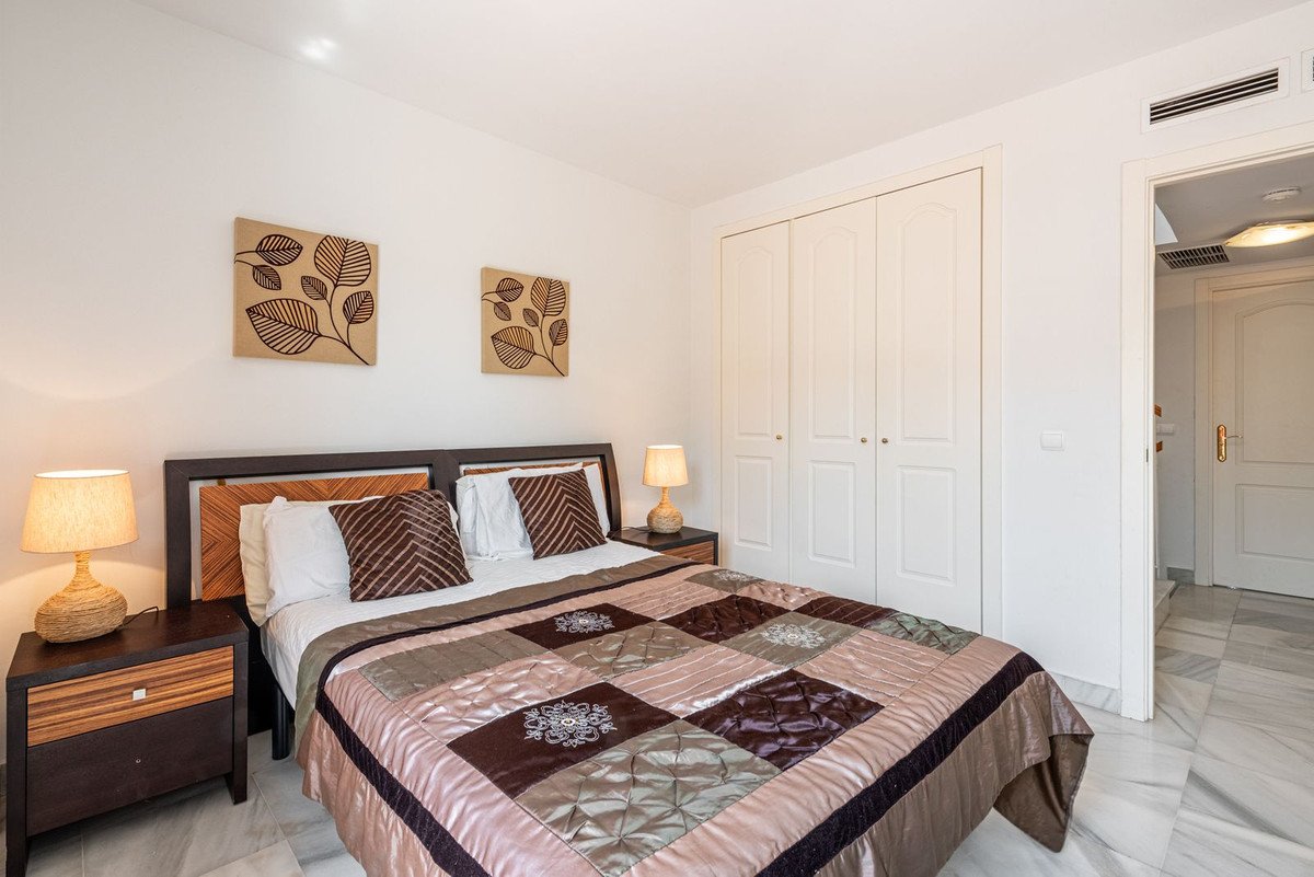 4 Bed Townhouse in Nueva Andalucía