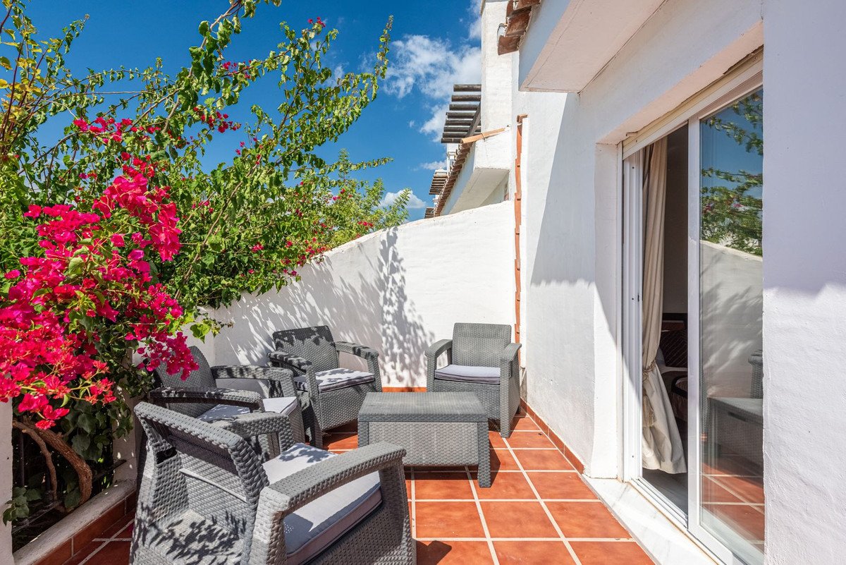 4 Bed Townhouse in Nueva Andalucía