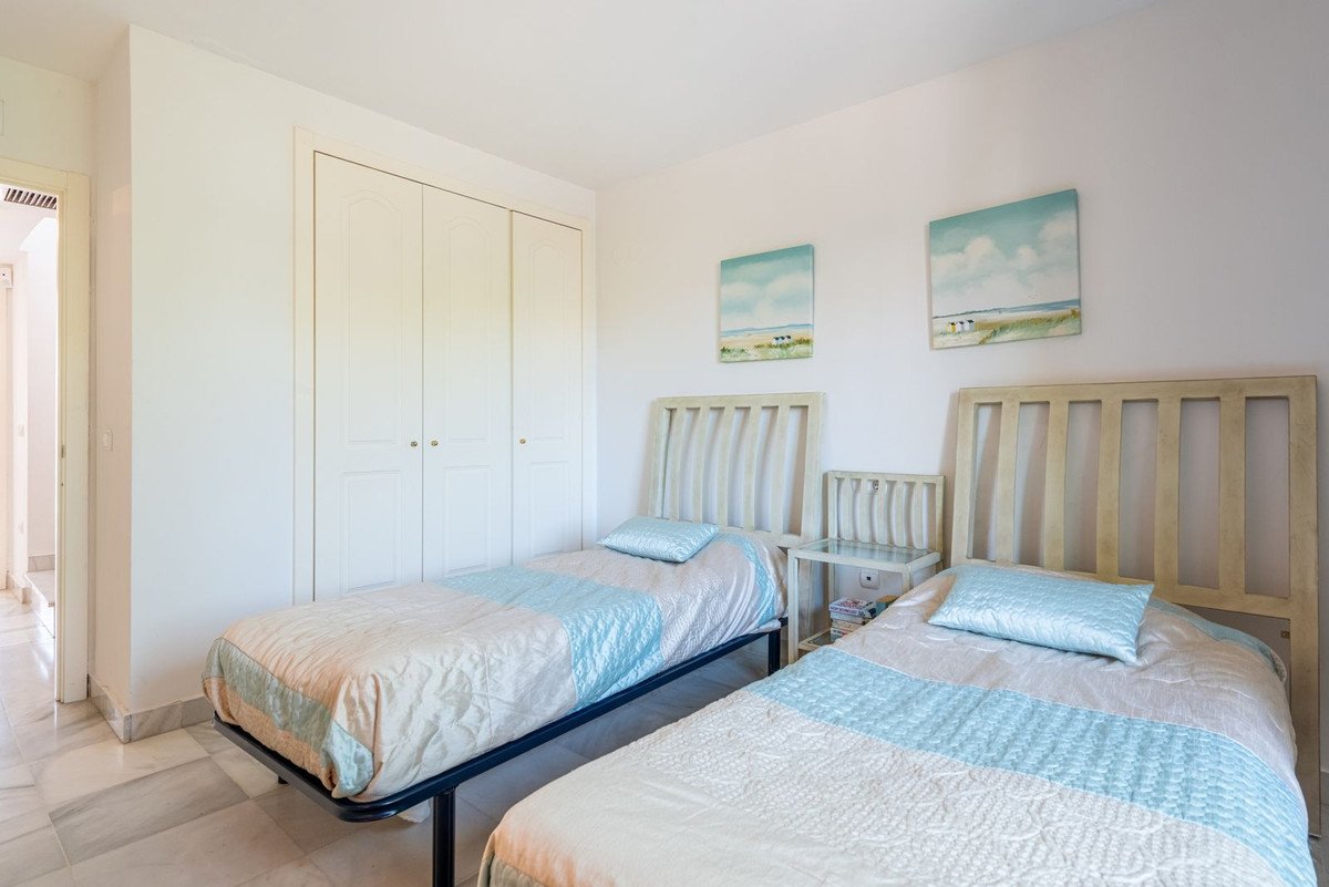 4 Bed Townhouse in Nueva Andalucía