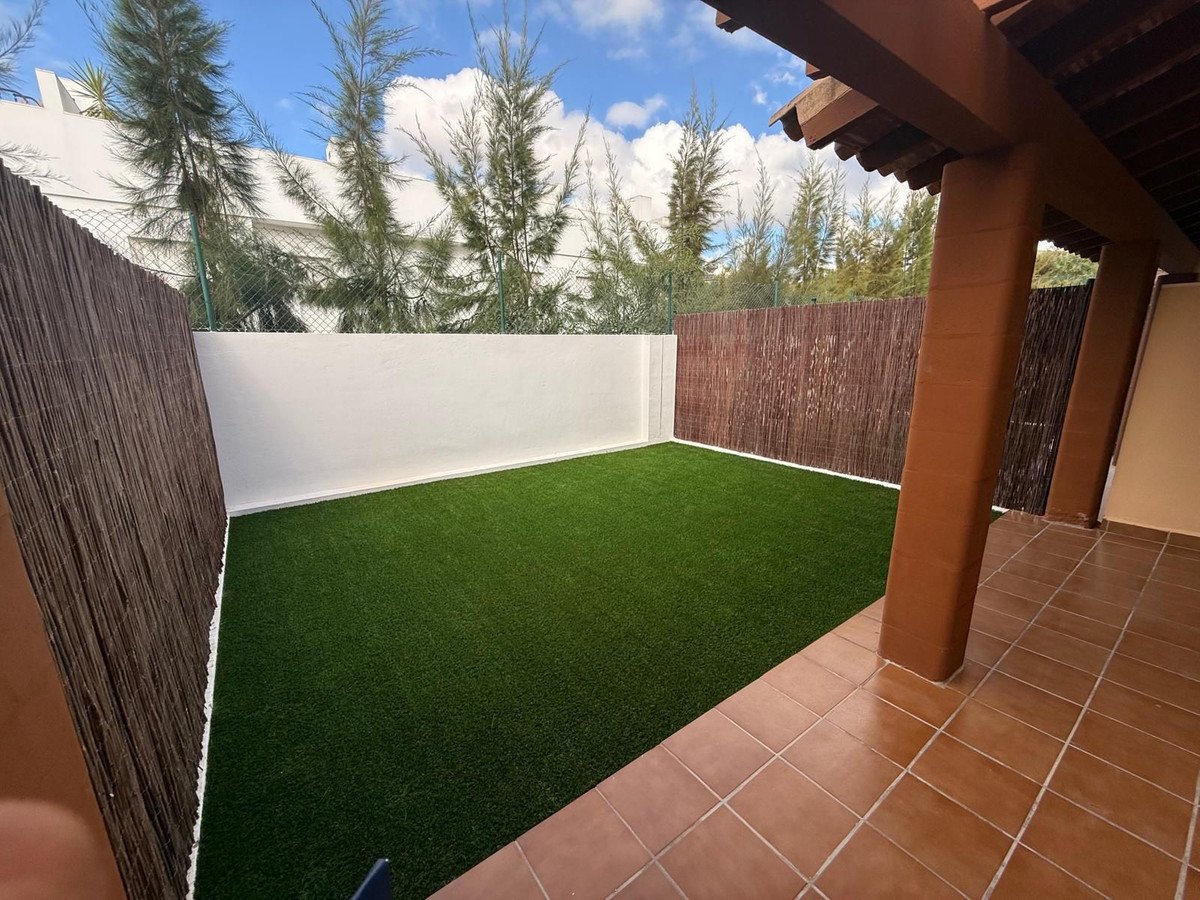 5 Bed Semi-Detached House in Calahonda
