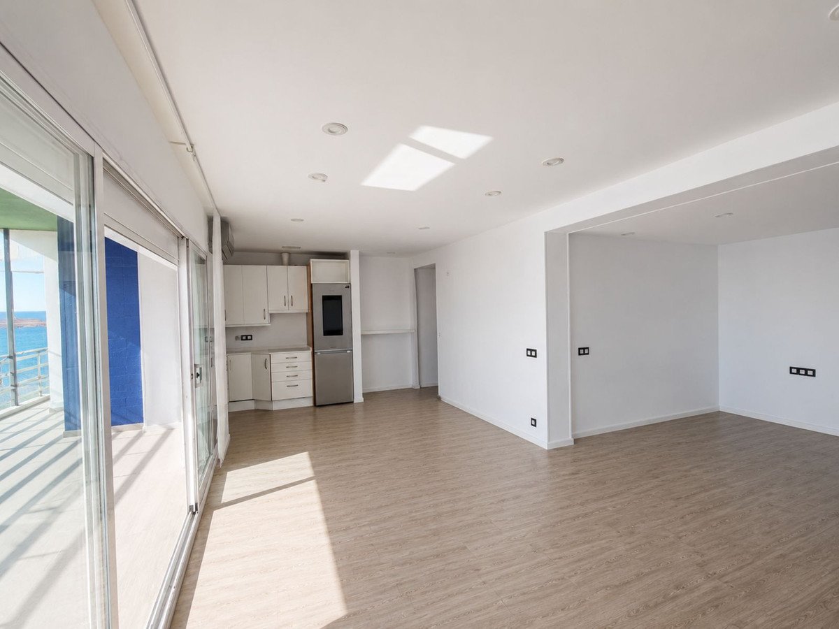 1 Bed Middle Floor Apartment in Marbella