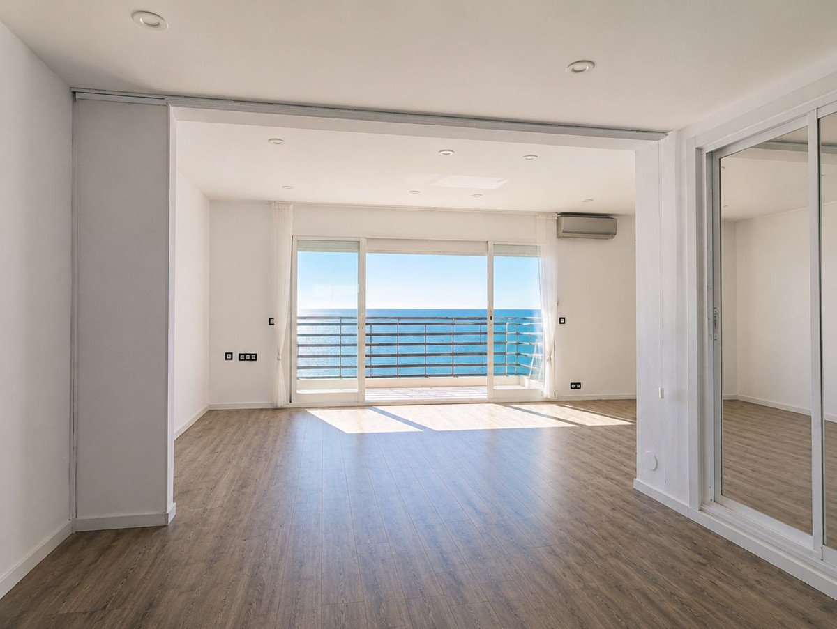 1 Bed Middle Floor Apartment in Marbella