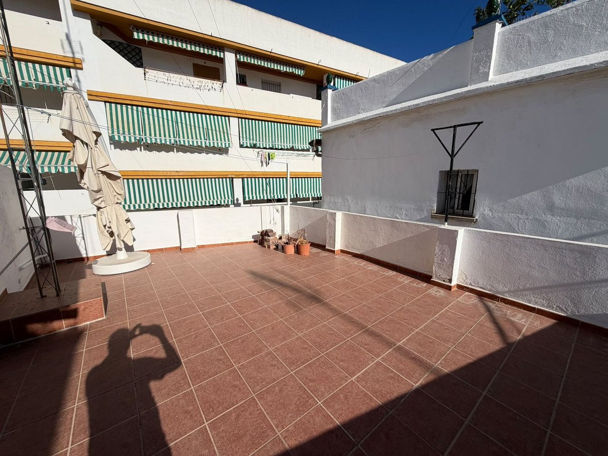 2 Bed Semi-Detached House in Marbella