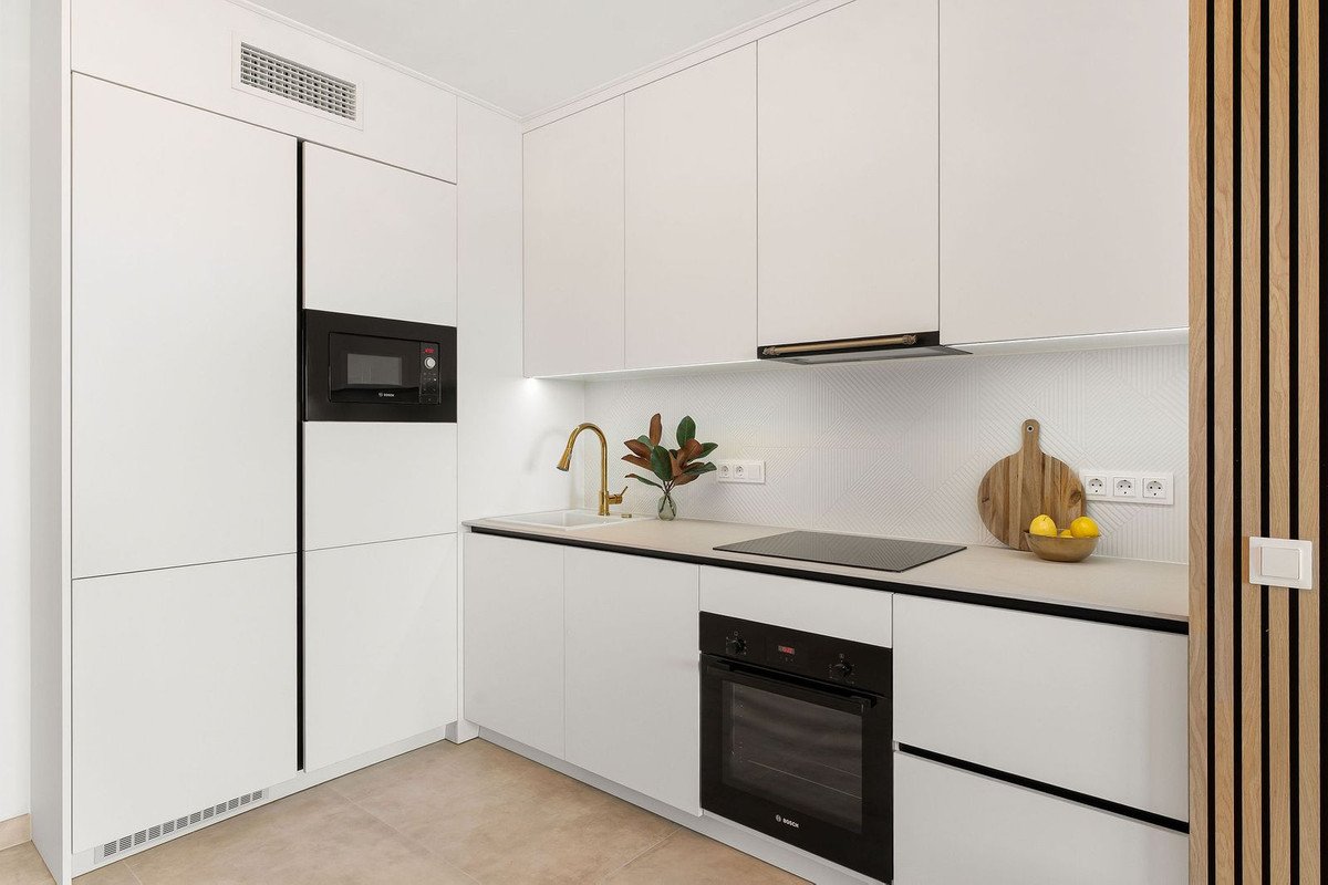 3 Bed Middle Floor Apartment in Nueva Andalucía