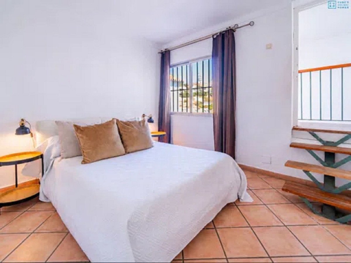 4 Bed Detached Villa in Málaga Este