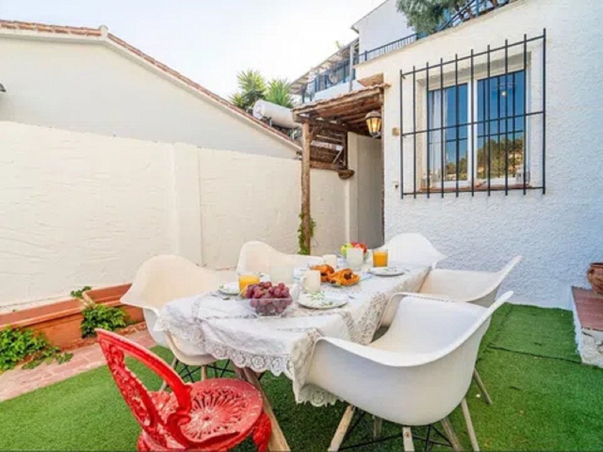 4 Bed Detached Villa in Málaga Este