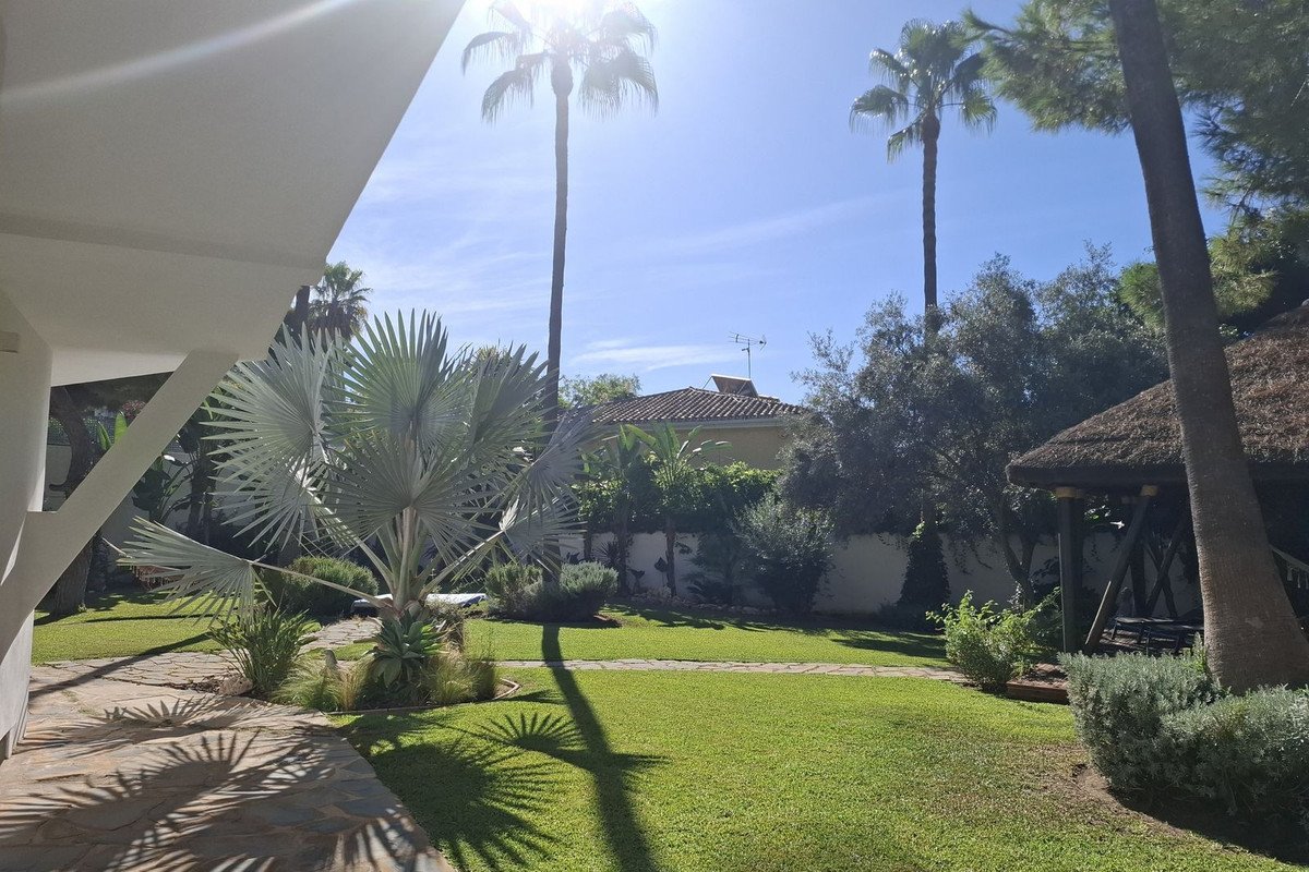 5 Bed Detached Villa in Mijas Costa