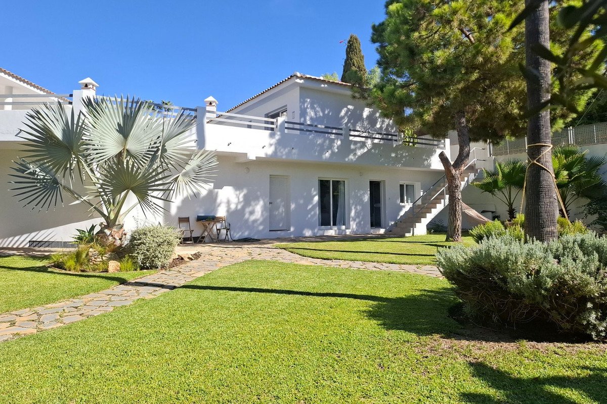 5 Bed Detached Villa in Mijas Costa