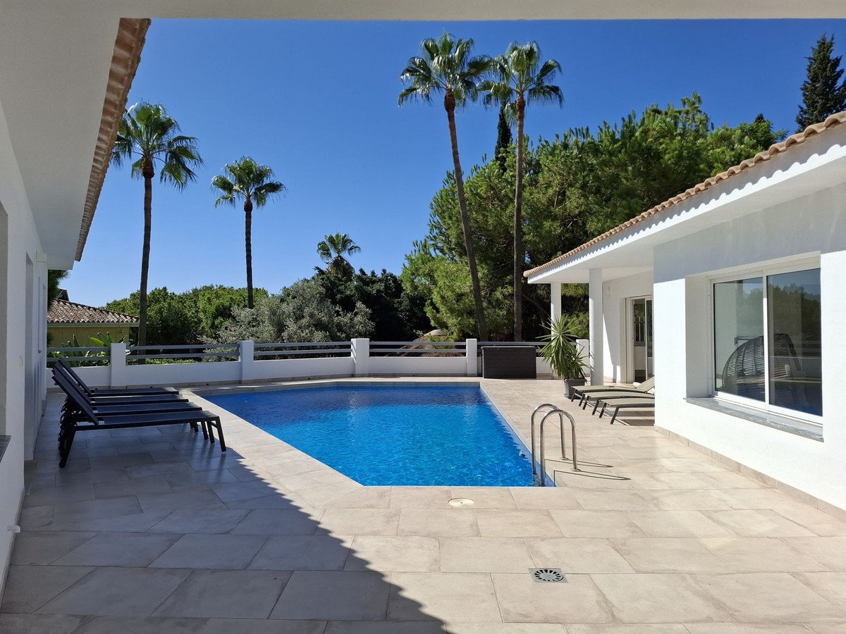 5 Bed Detached Villa in Mijas Costa