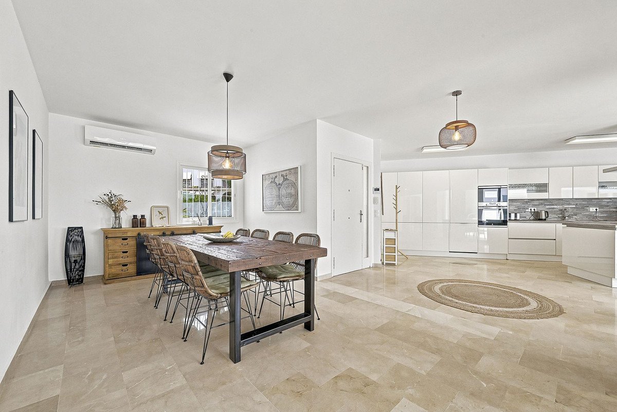 5 Bed Detached Villa in Mijas Costa