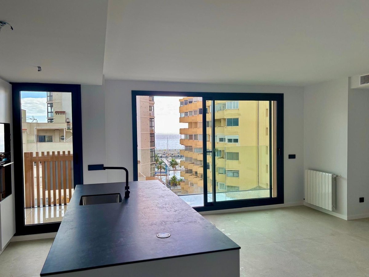 3 Bed Middle Floor Apartment in Marbella