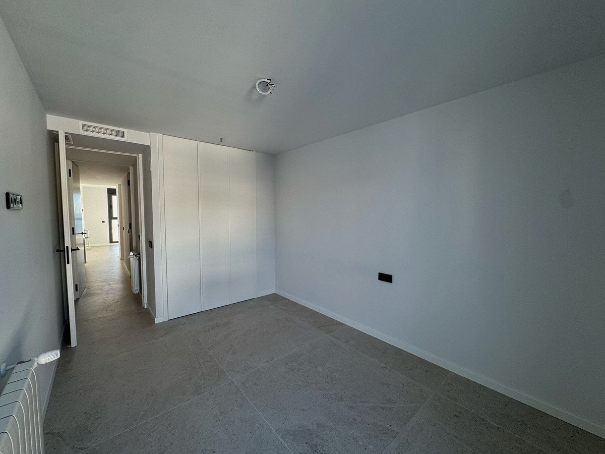 3 Bed Middle Floor Apartment in Marbella