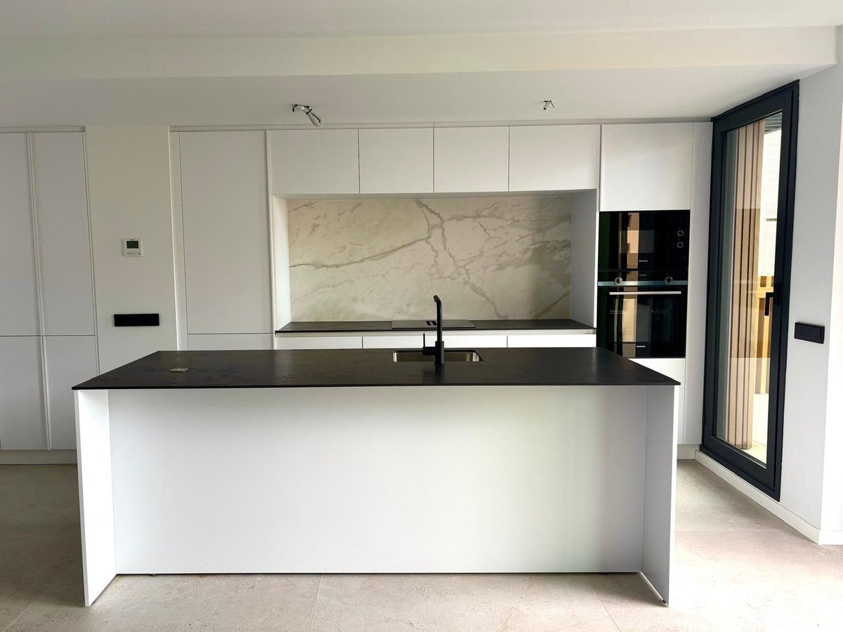 3 Bed Middle Floor Apartment in Marbella